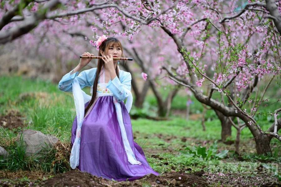 汉服模特