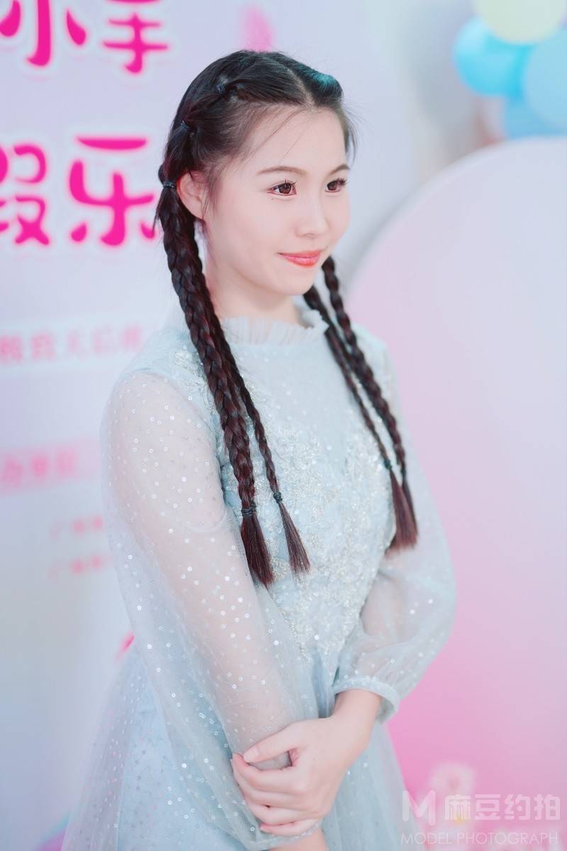 清新模特