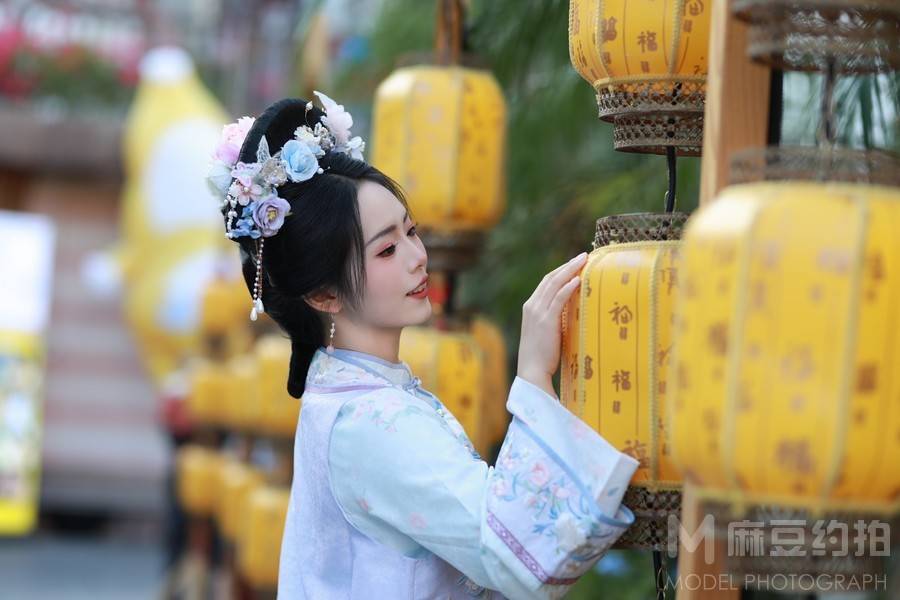 汉服模特