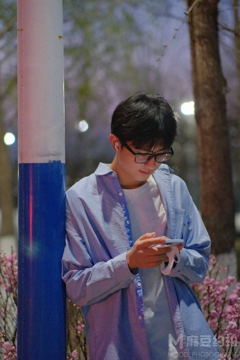校园模特