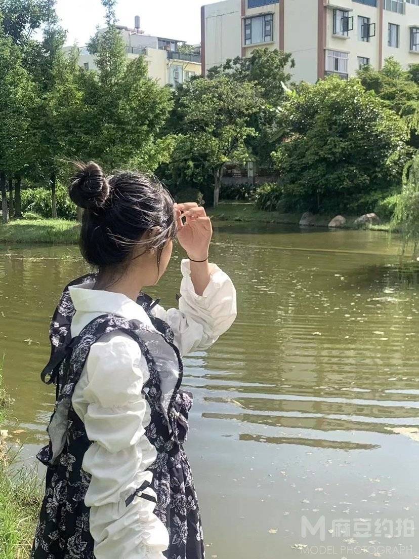清新模特