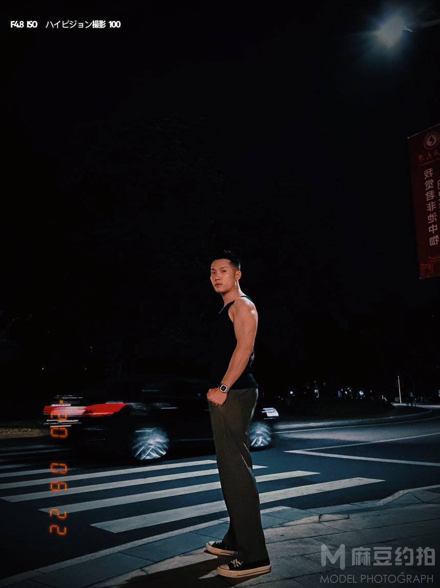校园模特