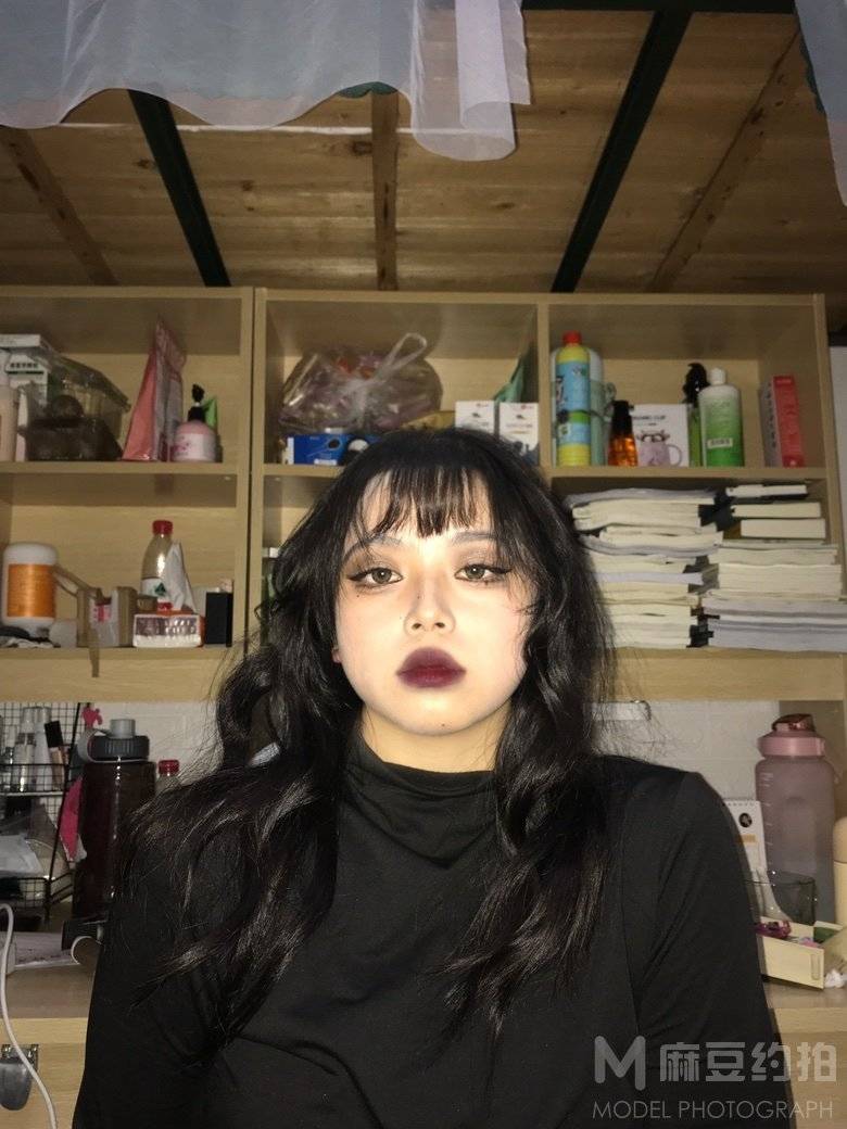 妆容模特