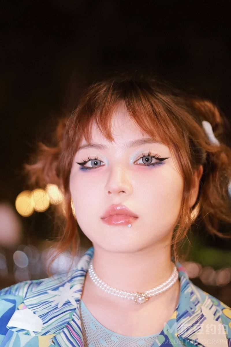 夜景模特