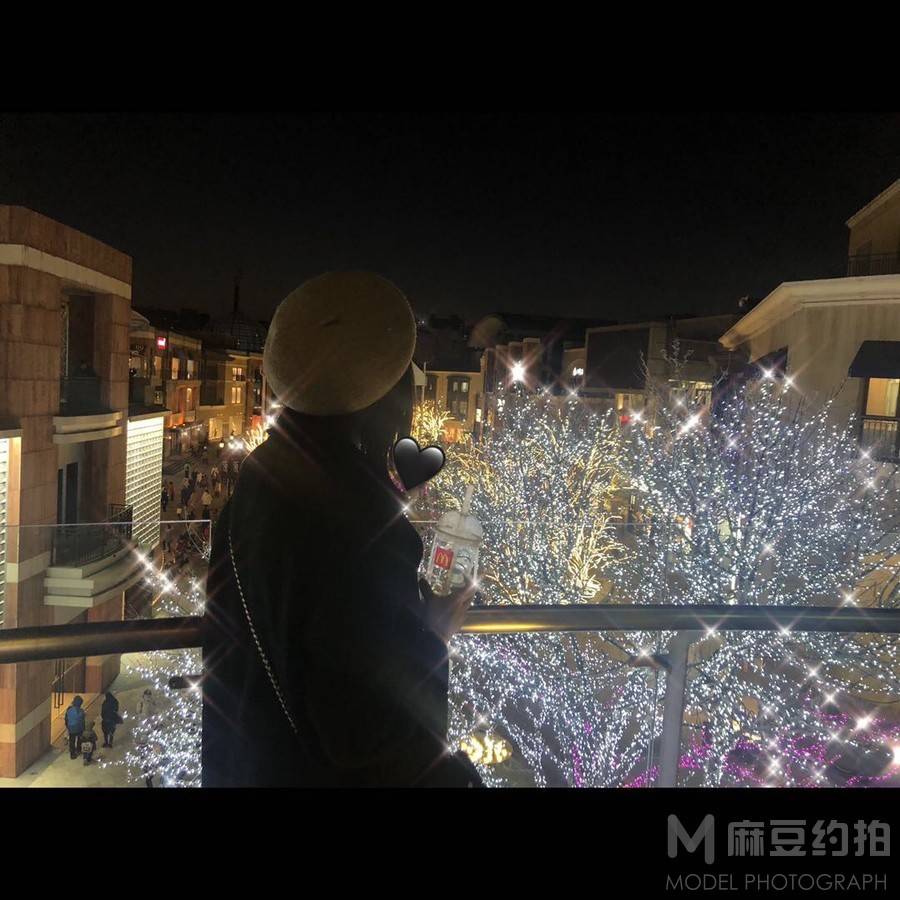 夜景模特