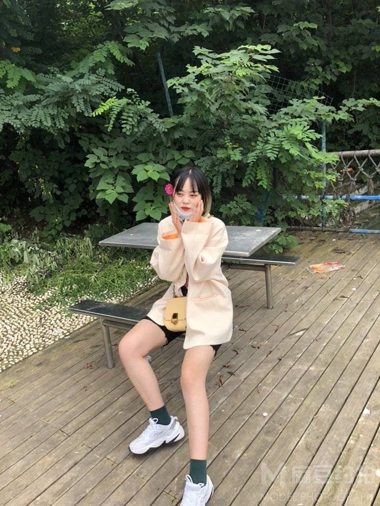 校园模特