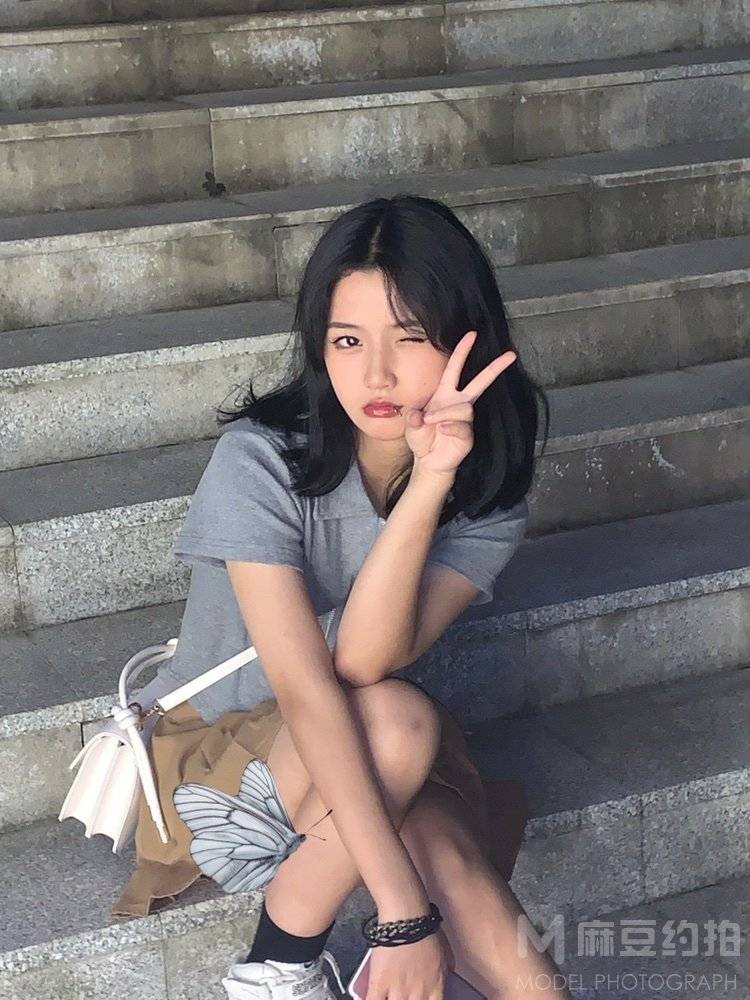 校园模特