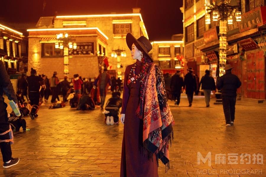 夜景模特