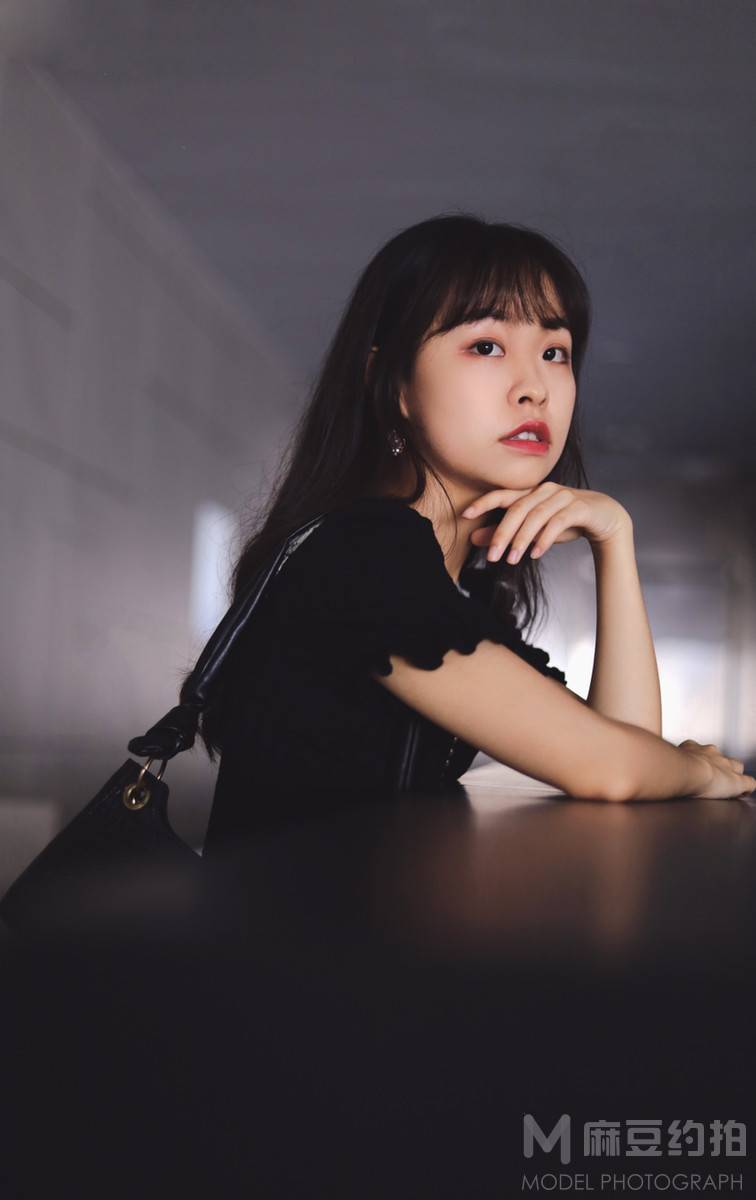 胶片模特