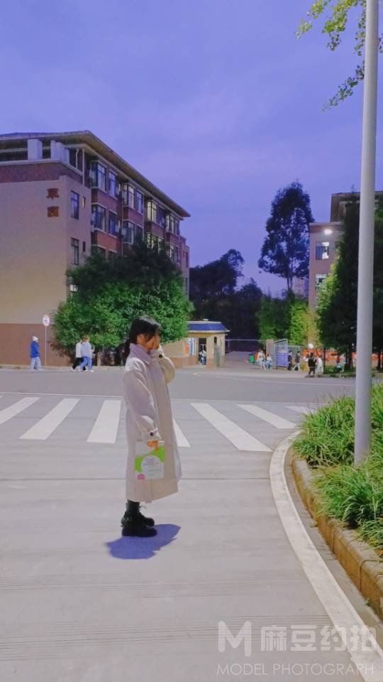 校园模特