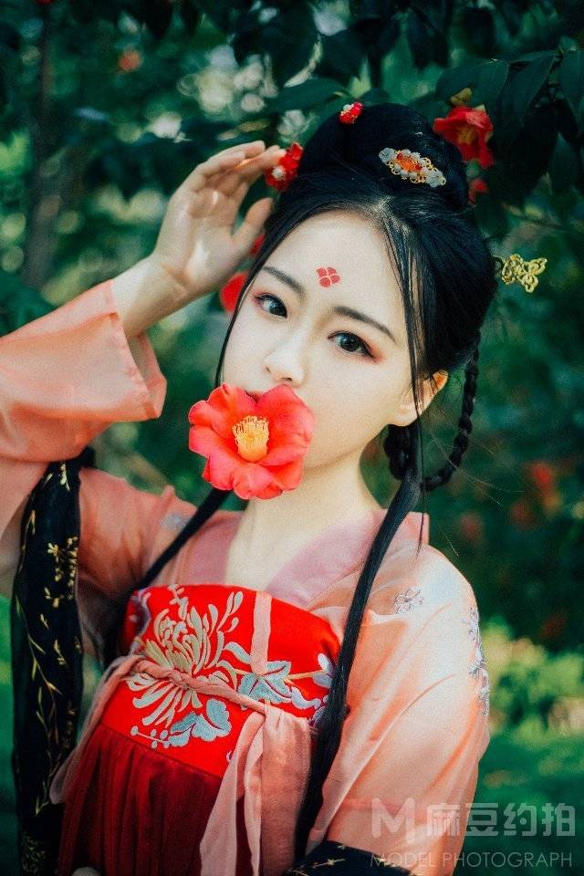 汉服模特