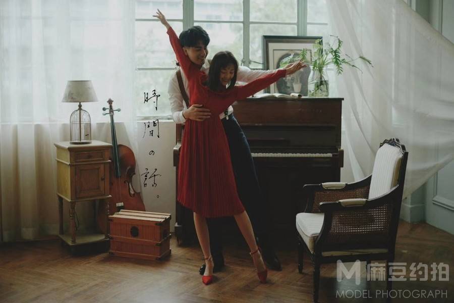 胶片模特
