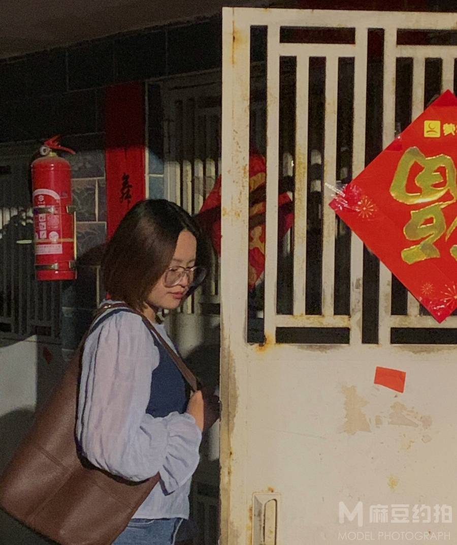 胶片模特