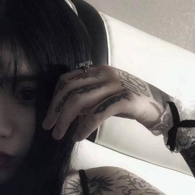 黑白模特