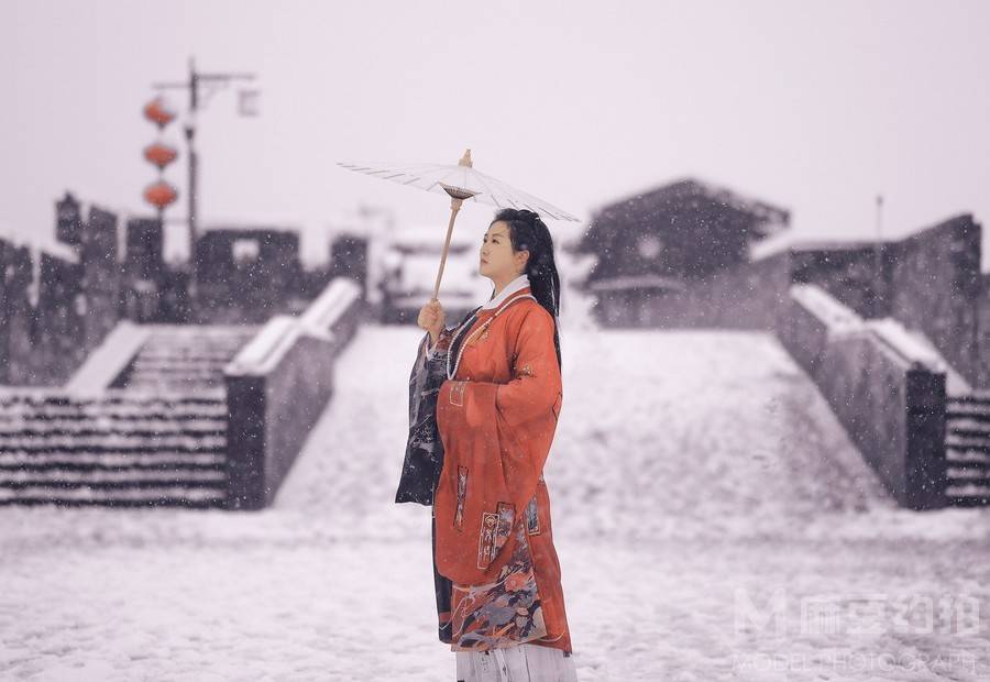 汉服模特