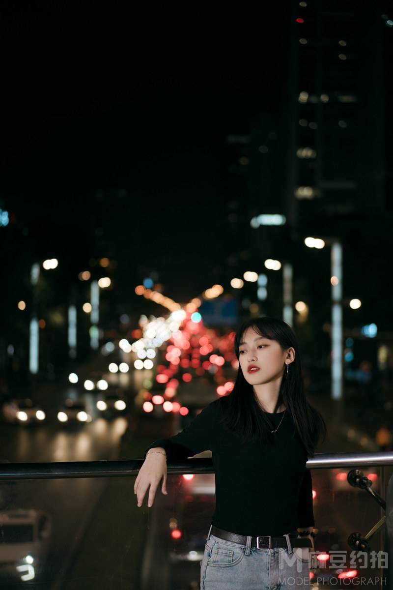 夜景模特