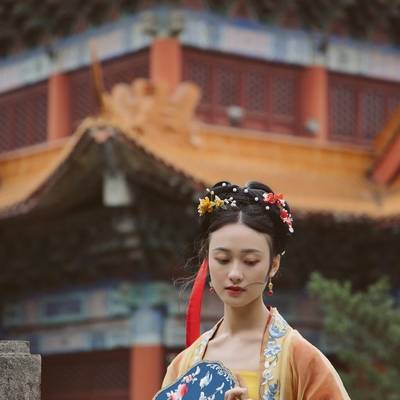 汉服模特