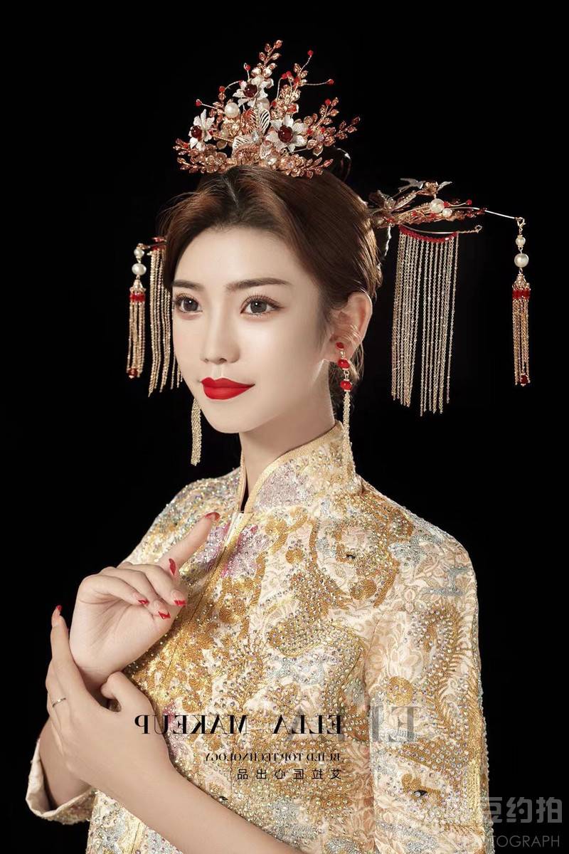 妆容模特