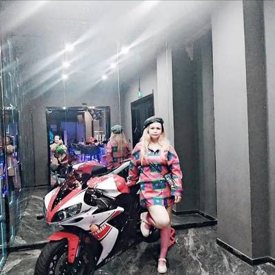 妆容模特