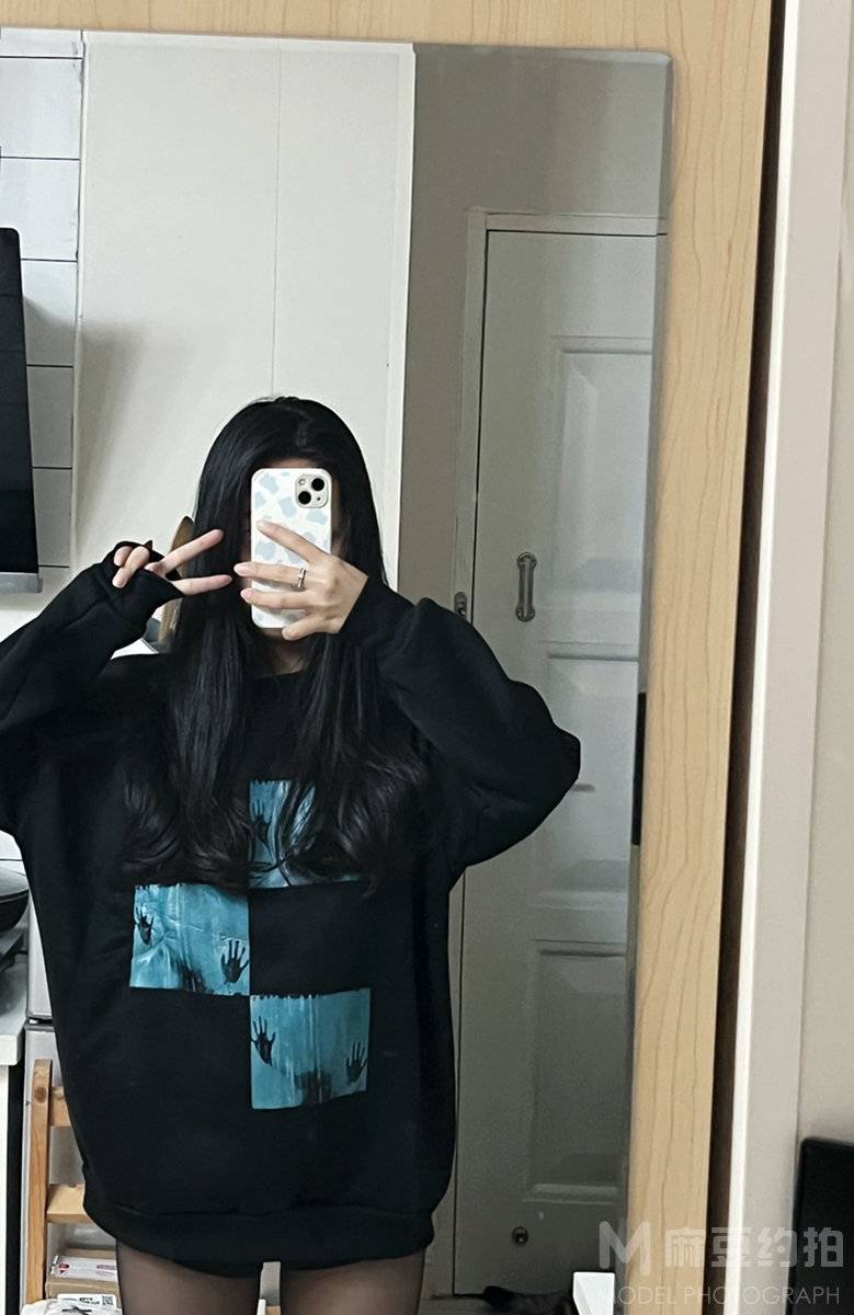 黑白模特