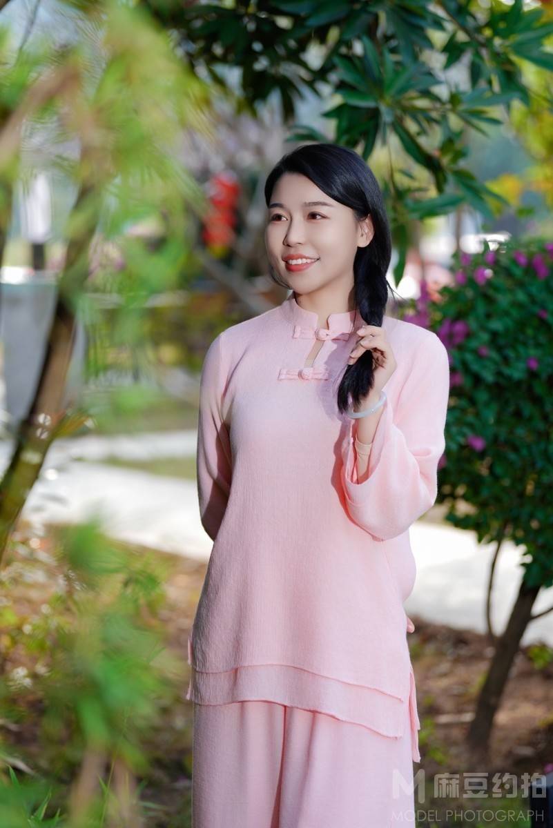 清新模特