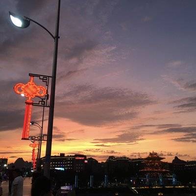 夜景模特