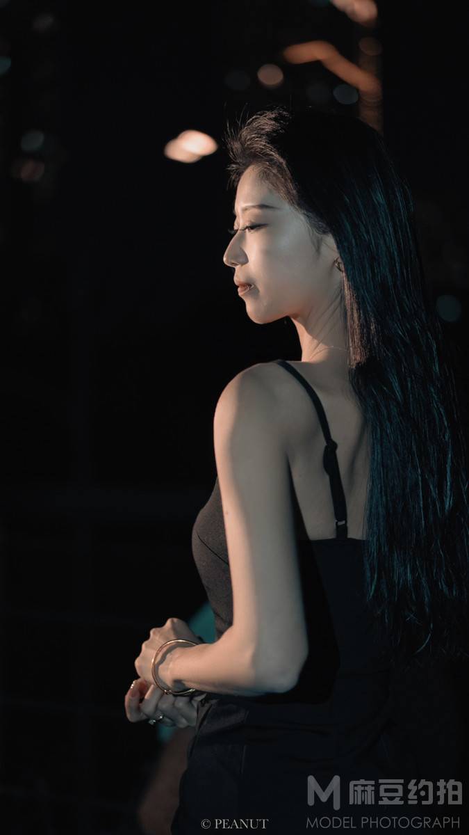 夜景模特