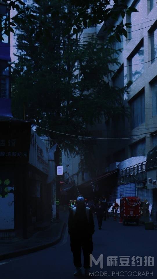 情绪模特