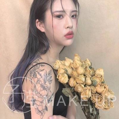 妆容模特
