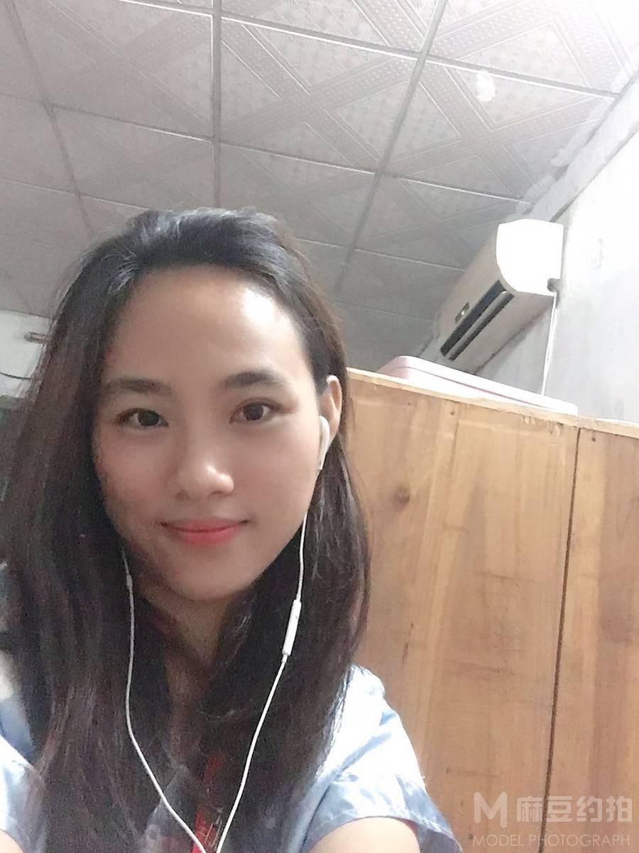 纪实模特