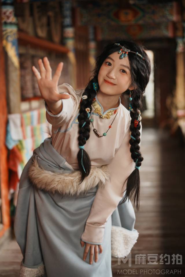 汉服模特