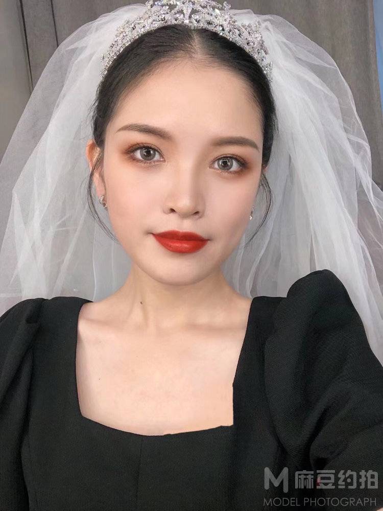 妆容模特