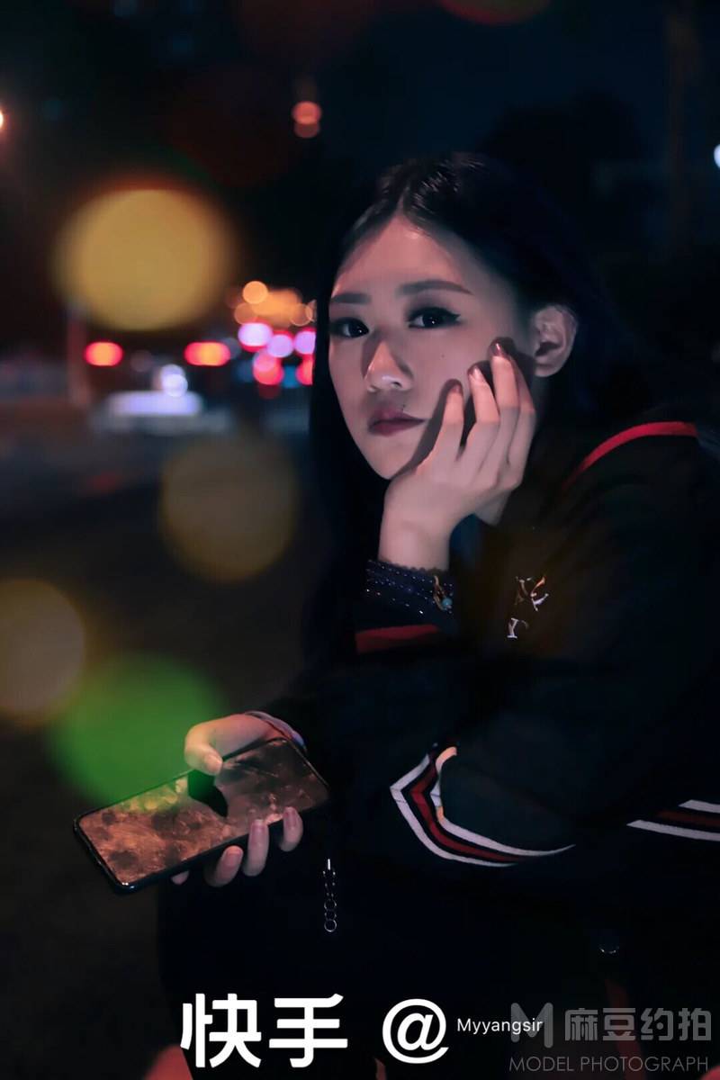 情绪模特