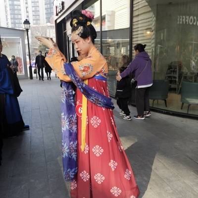 汉服模特