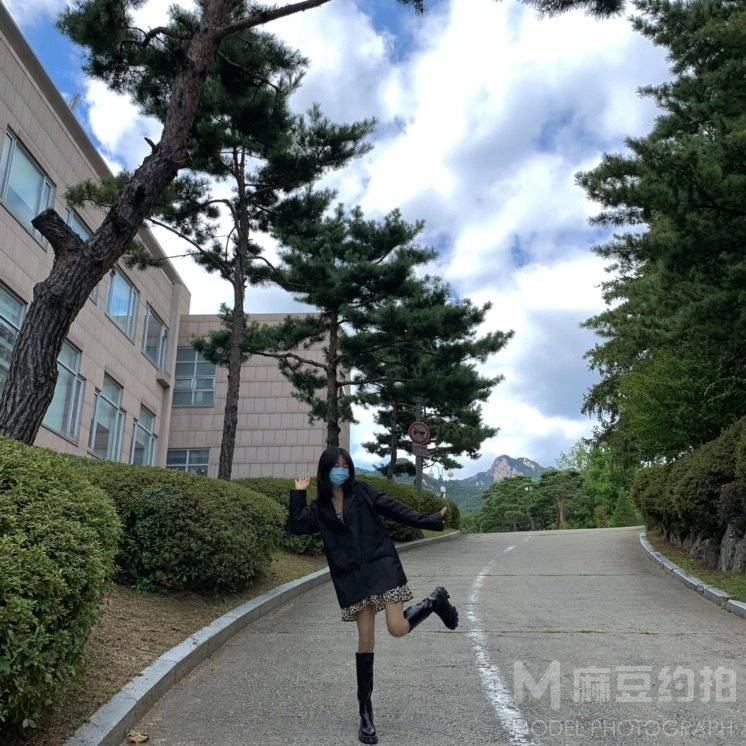 校园模特