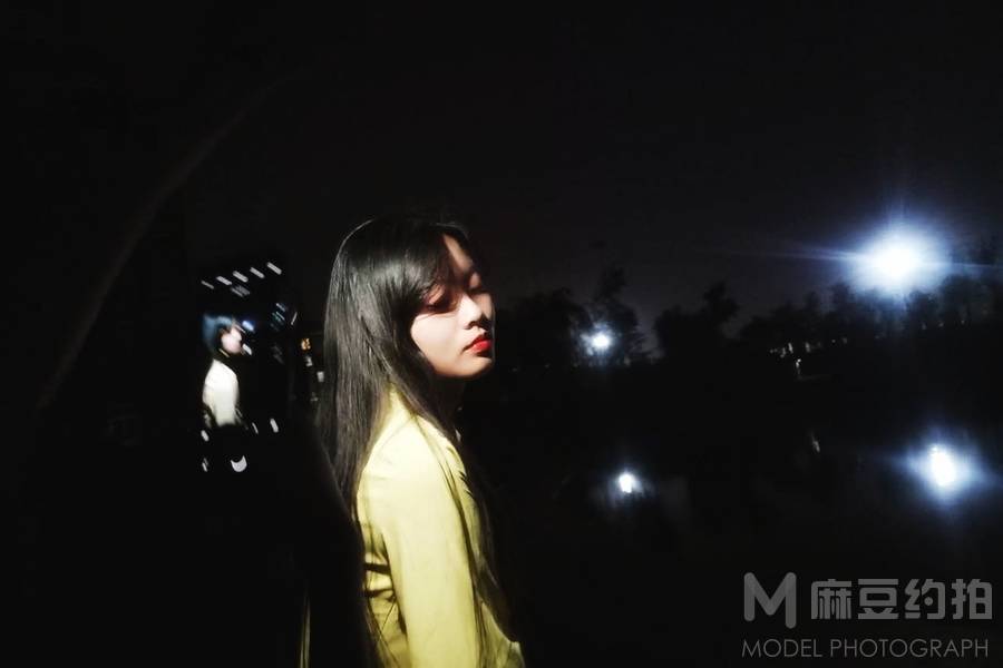 夜景模特