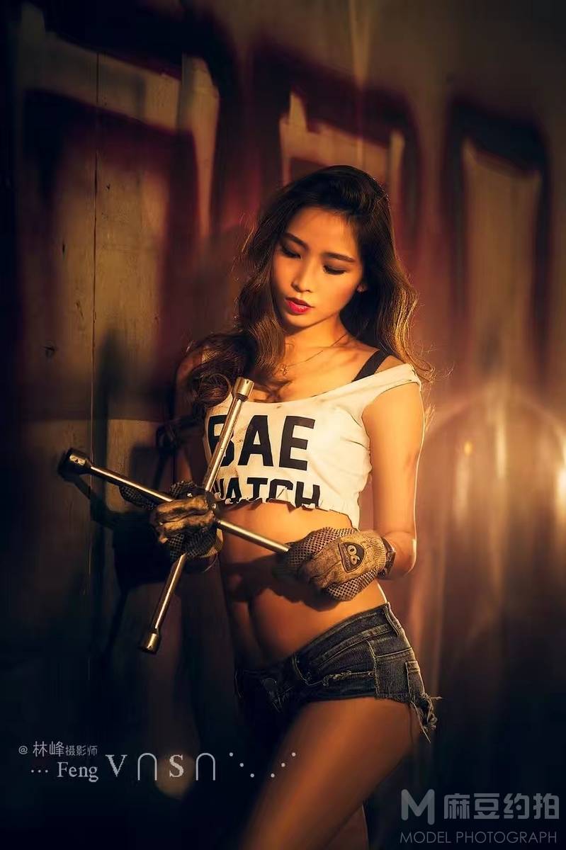 胶片模特