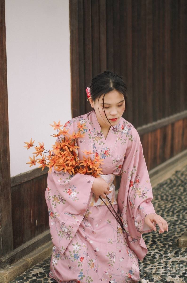 胶片模特