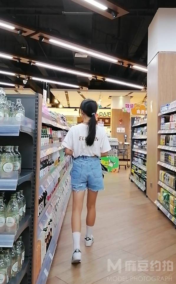 纪实模特