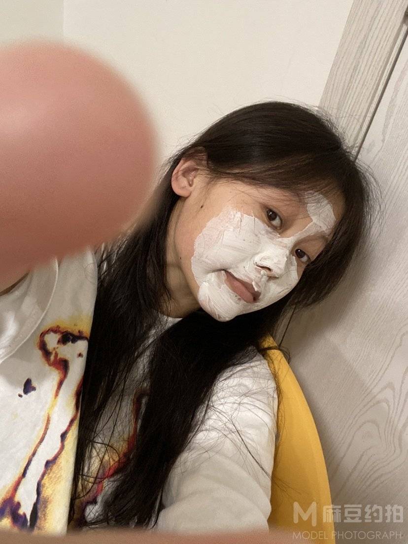 黑白模特