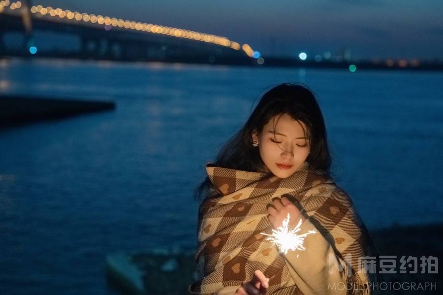 夜景模特