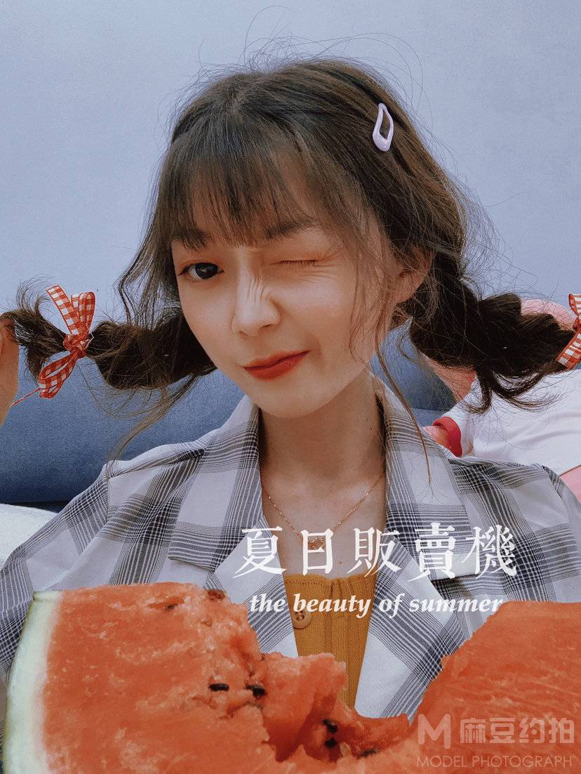 校园模特
