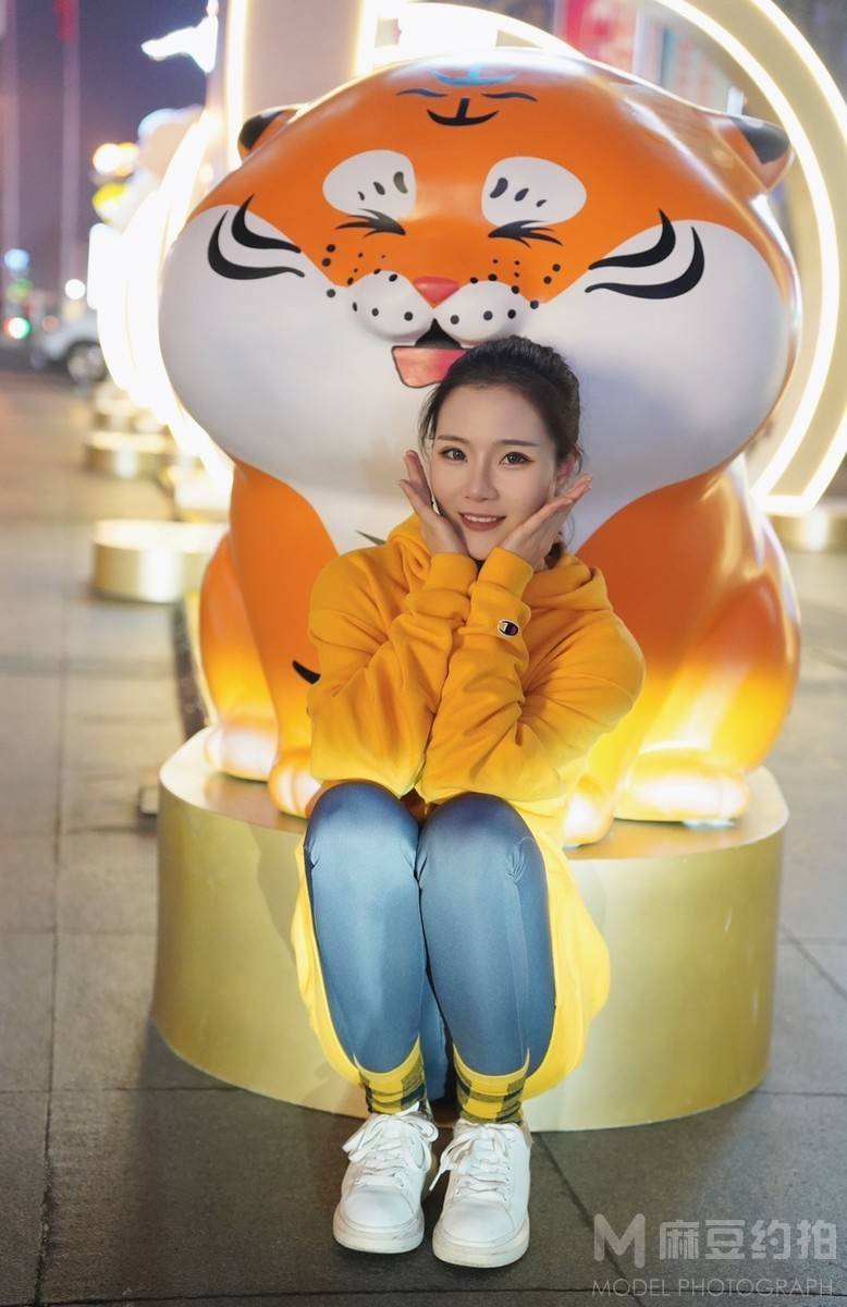 夜景模特