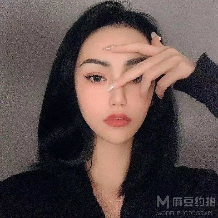 纪实模特