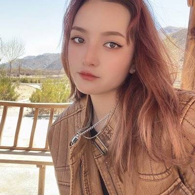 黑白模特