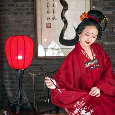 汉服模特