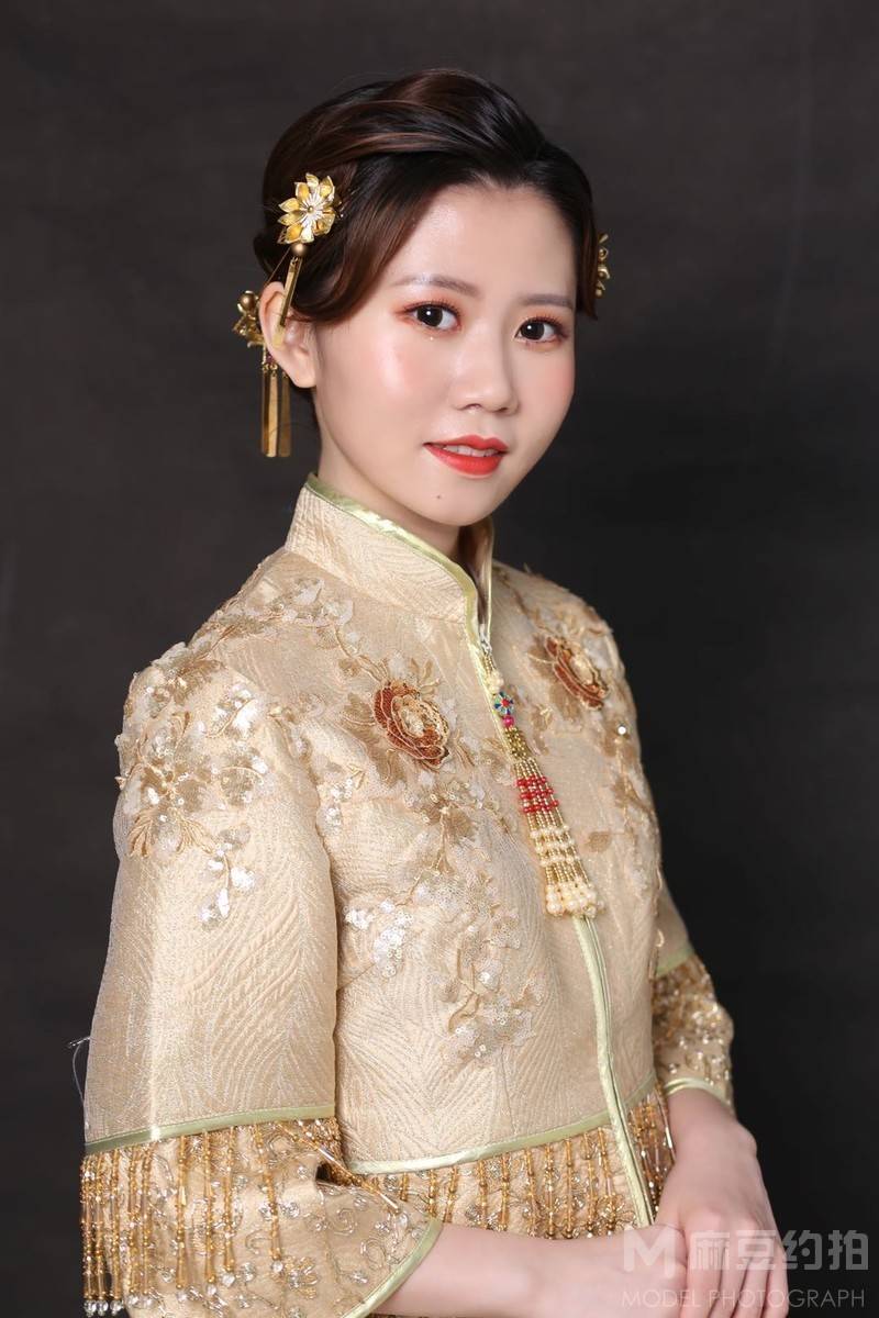妆容模特