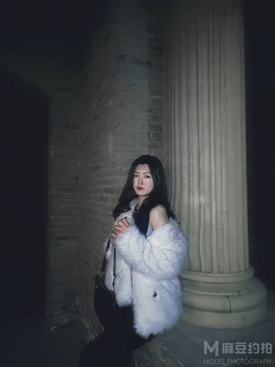 夜景模特