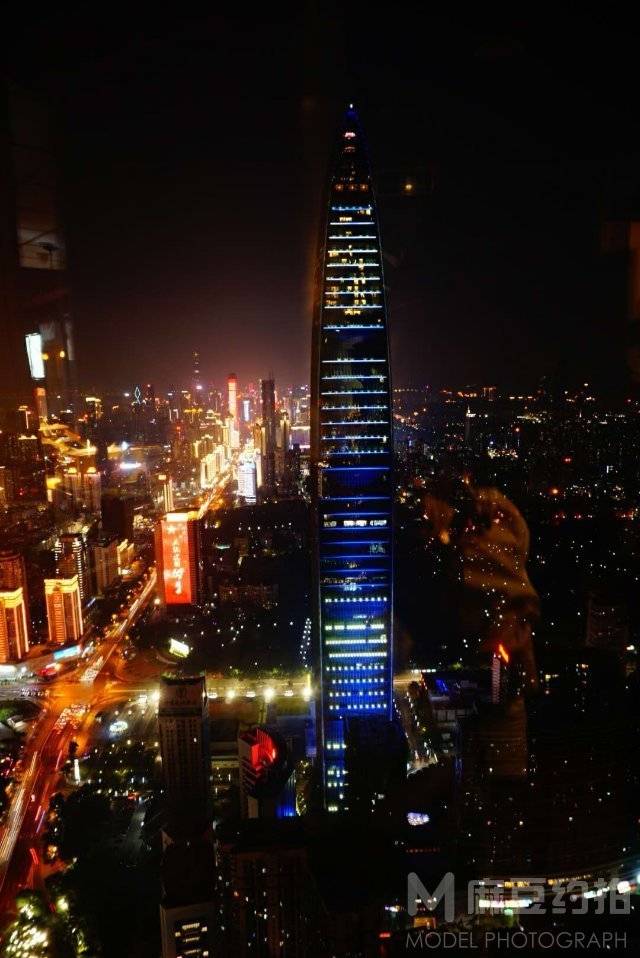 夜景模特