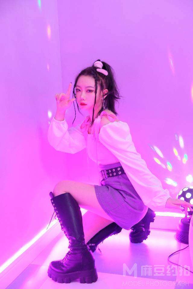 妆容模特